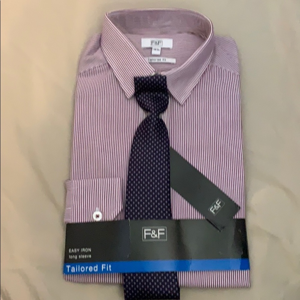 Long sleeve shirt with tie